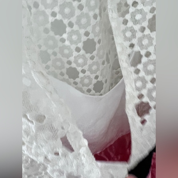 Sandro - Picture 3 of 5